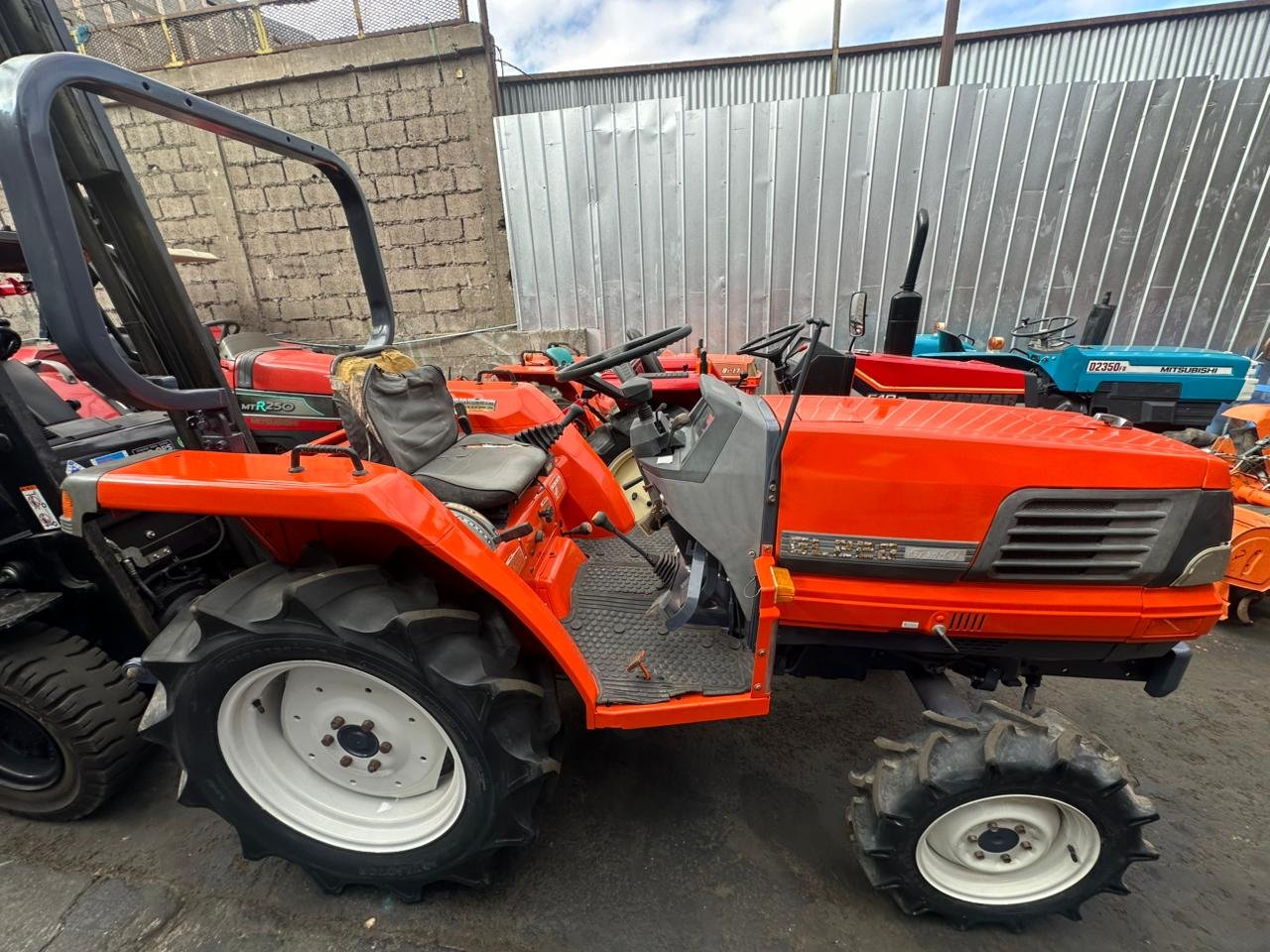 TRACTOR KUBOTA GL-222