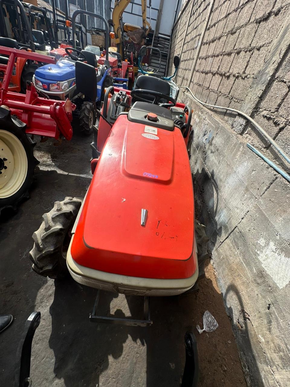 TRACTOR YANMAR F-200 - Imagen 3