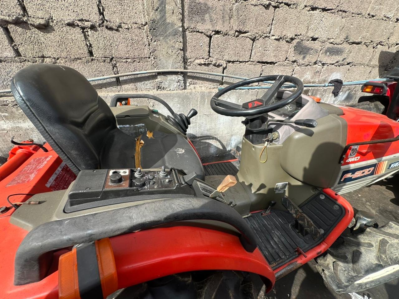 TRACTOR YANMAR F-200 - Imagen 5