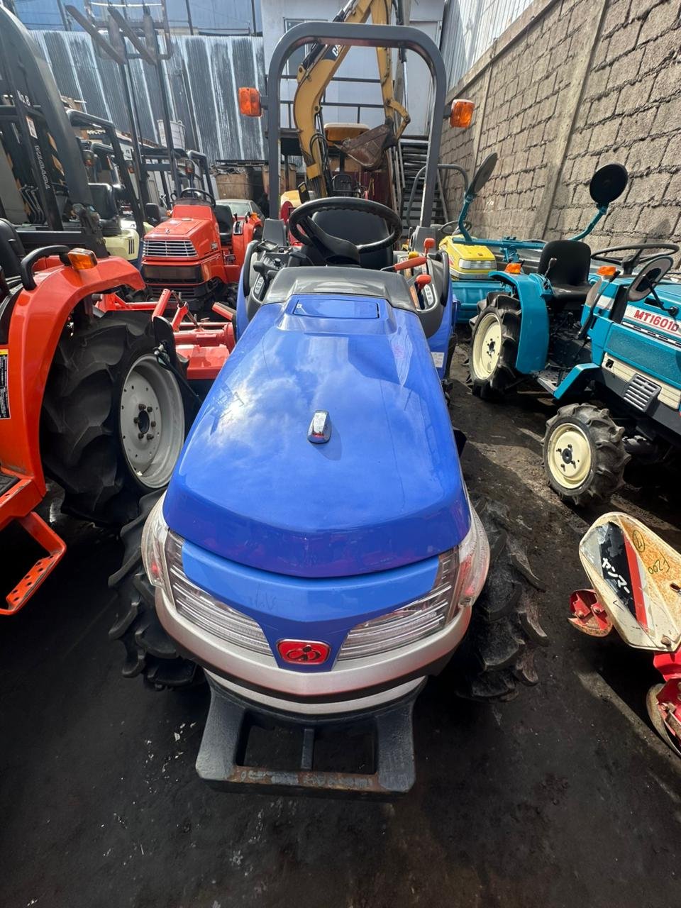 TRACTOR ISEKI TH-205 - Imagen 3