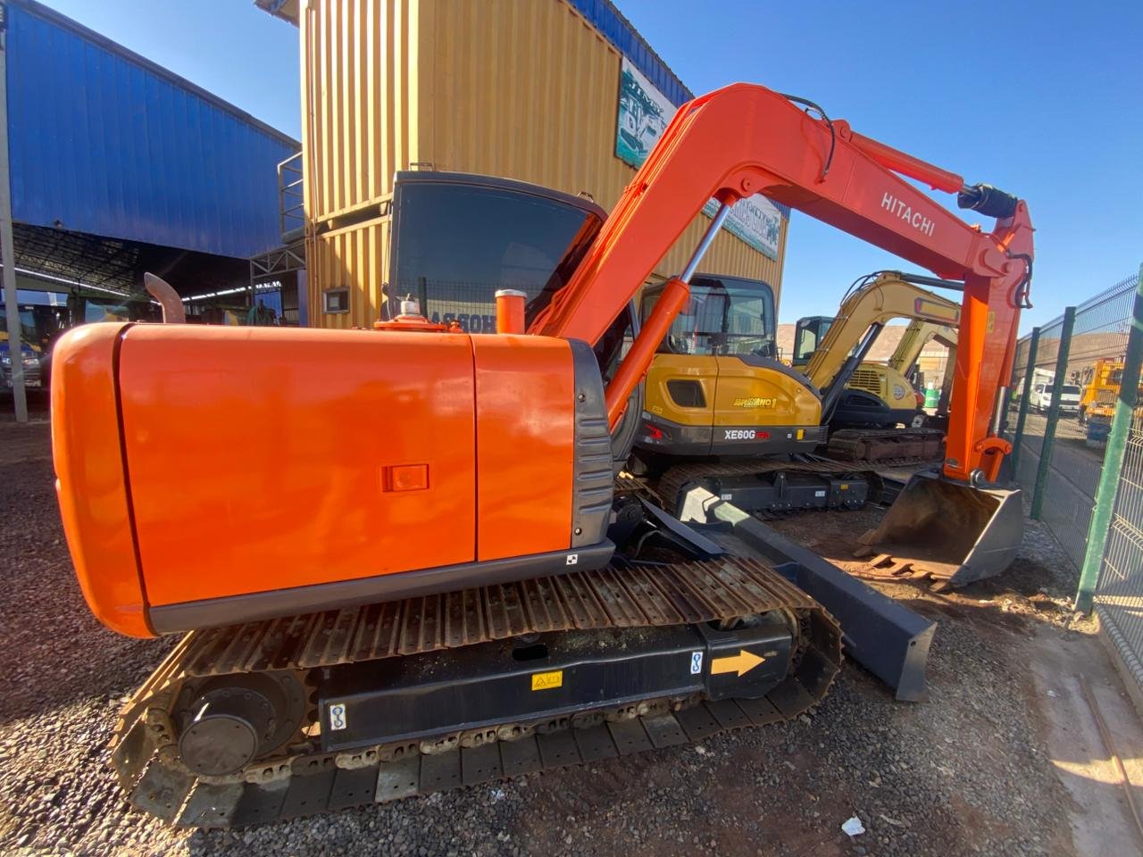 EXCAVADORA HITACHI - Imagen 5