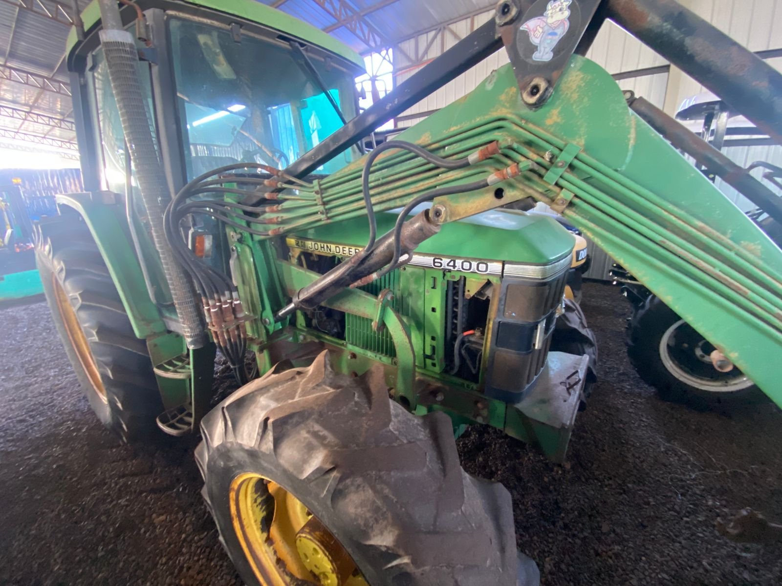 ---VENDIDO--- TRACTOR JOHN DEERE 6400 - Imagen 4