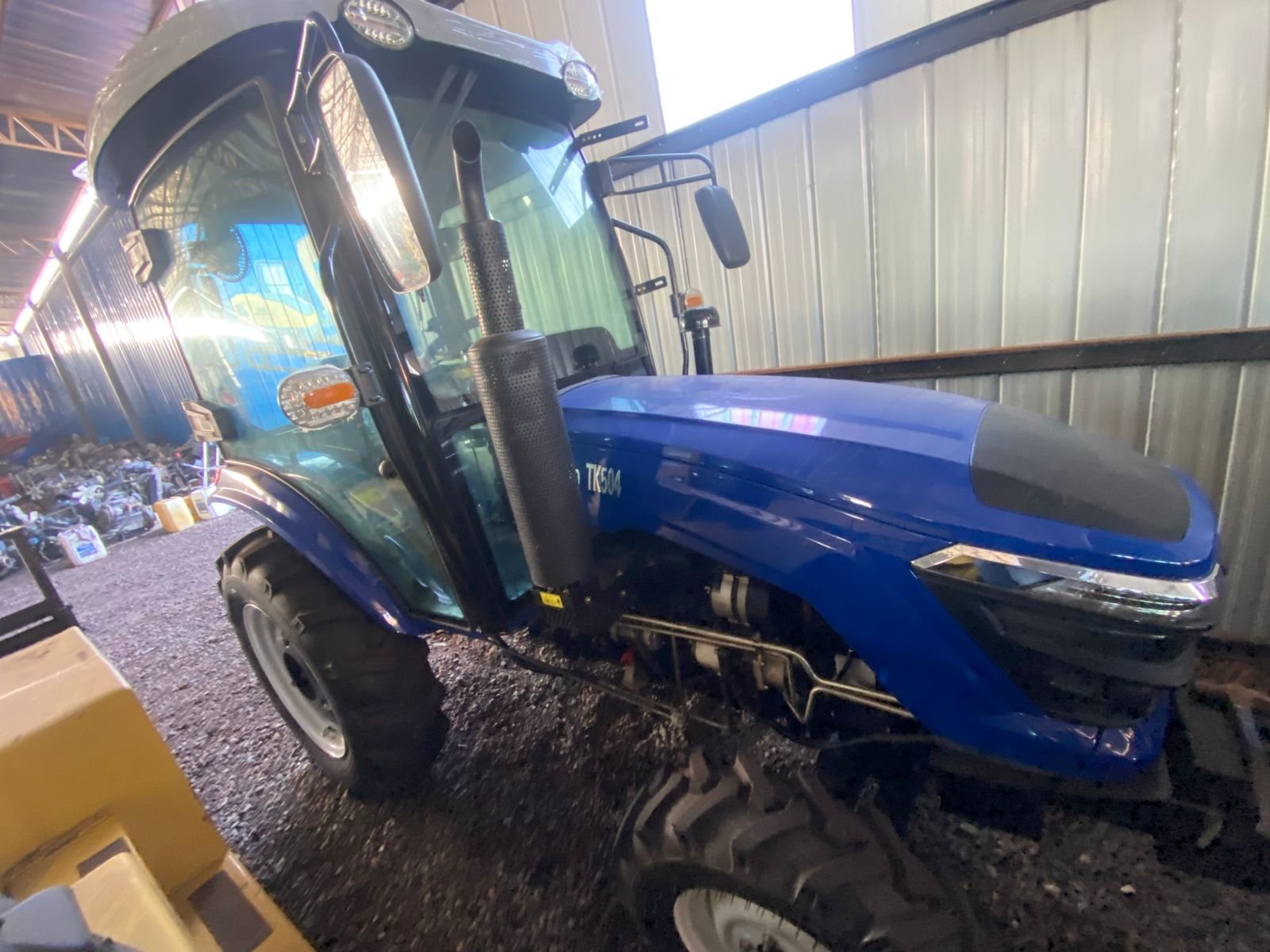 TRACTOR MORIMOTO TK-504 CABINADO