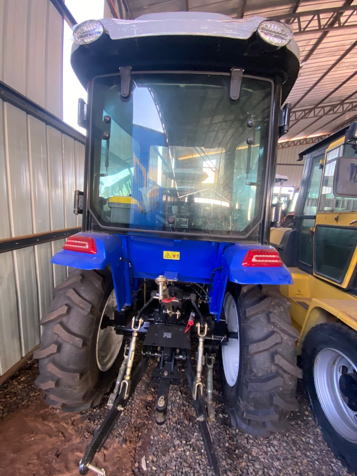 TRACTOR MORIMOTO TK-504 CABINADO - Imagen 5
