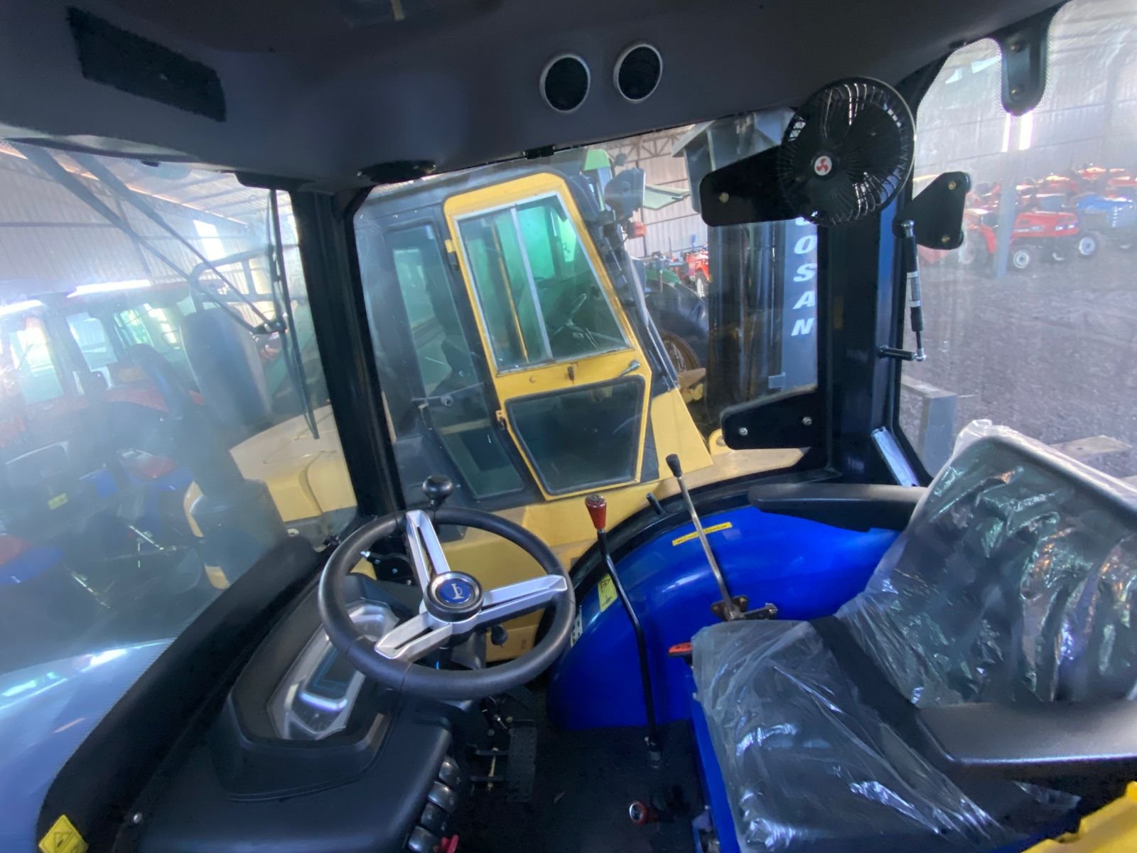 TRACTOR MORIMOTO TK-504 CABINADO - Imagen 7