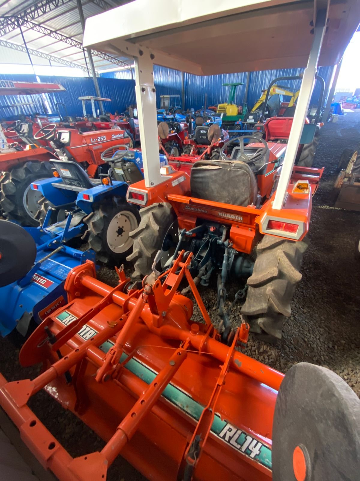 TRACTOR KUBOTA SUNSHINE L1-205 - Imagen 5