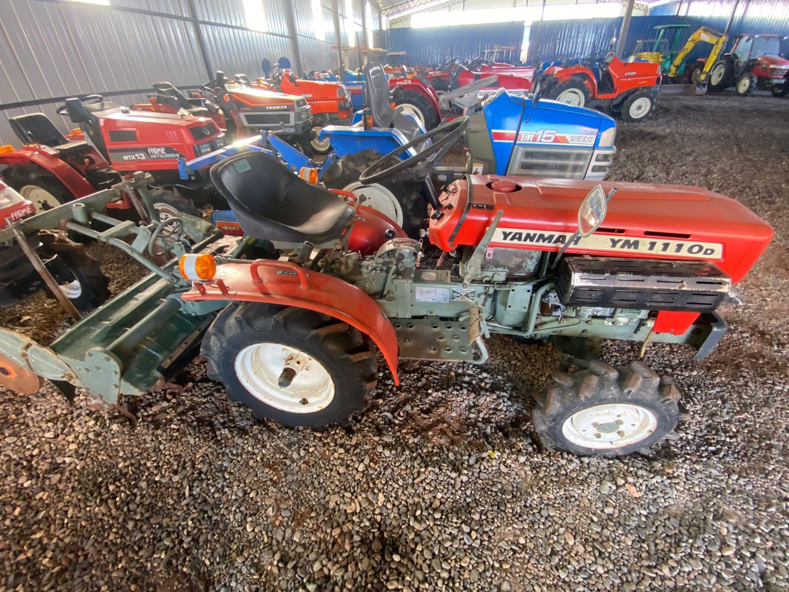 TRACTOR YANMAR YM-1110D