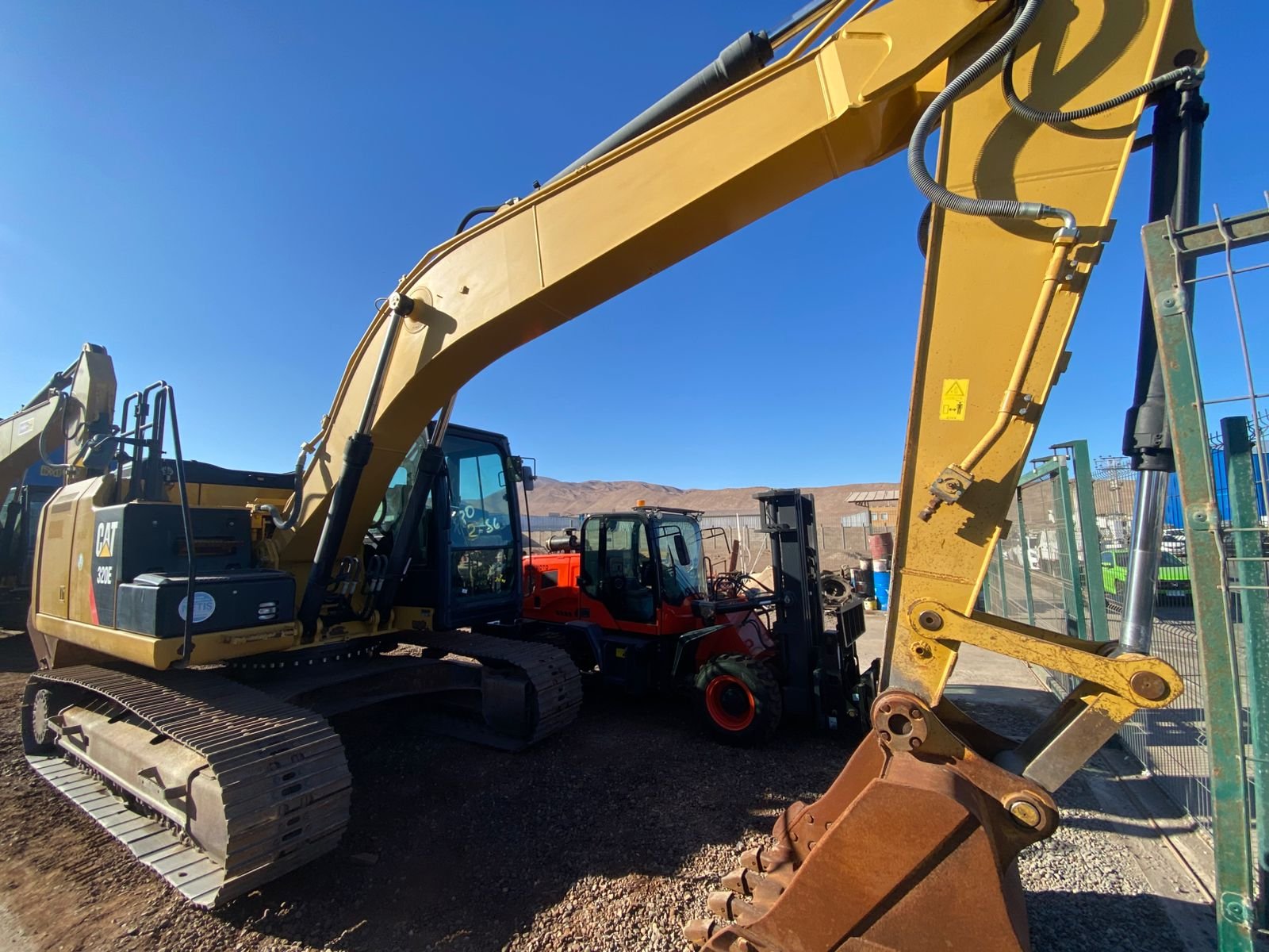---VENDIDO---EXCAVADORA CAT 320E-2 - Imagen 3