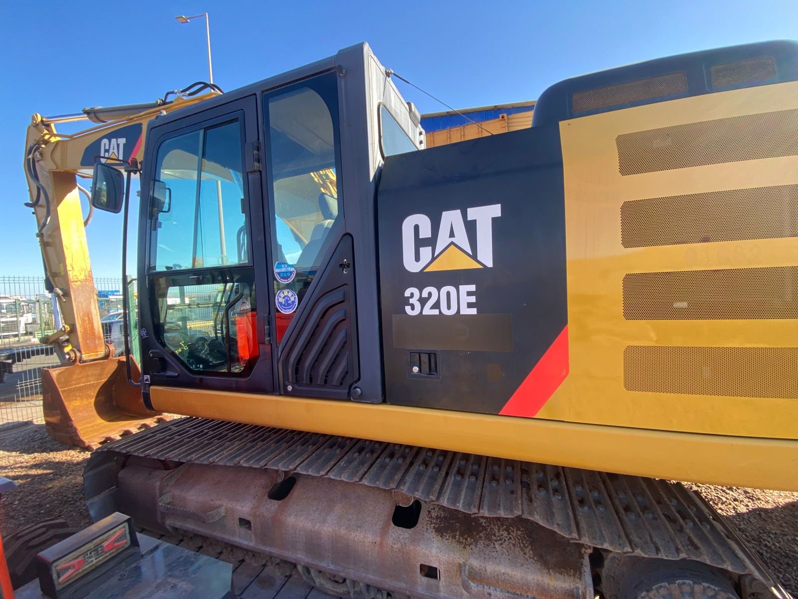---VENDIDO---EXCAVADORA CAT 320E-2