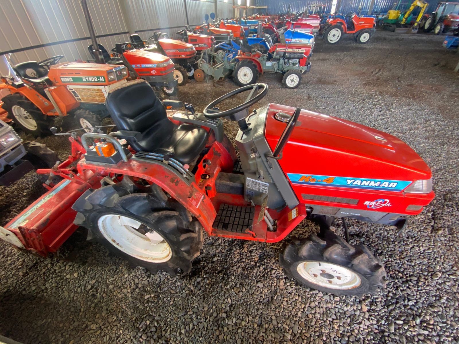 TRACTOR YANMAR KE-4