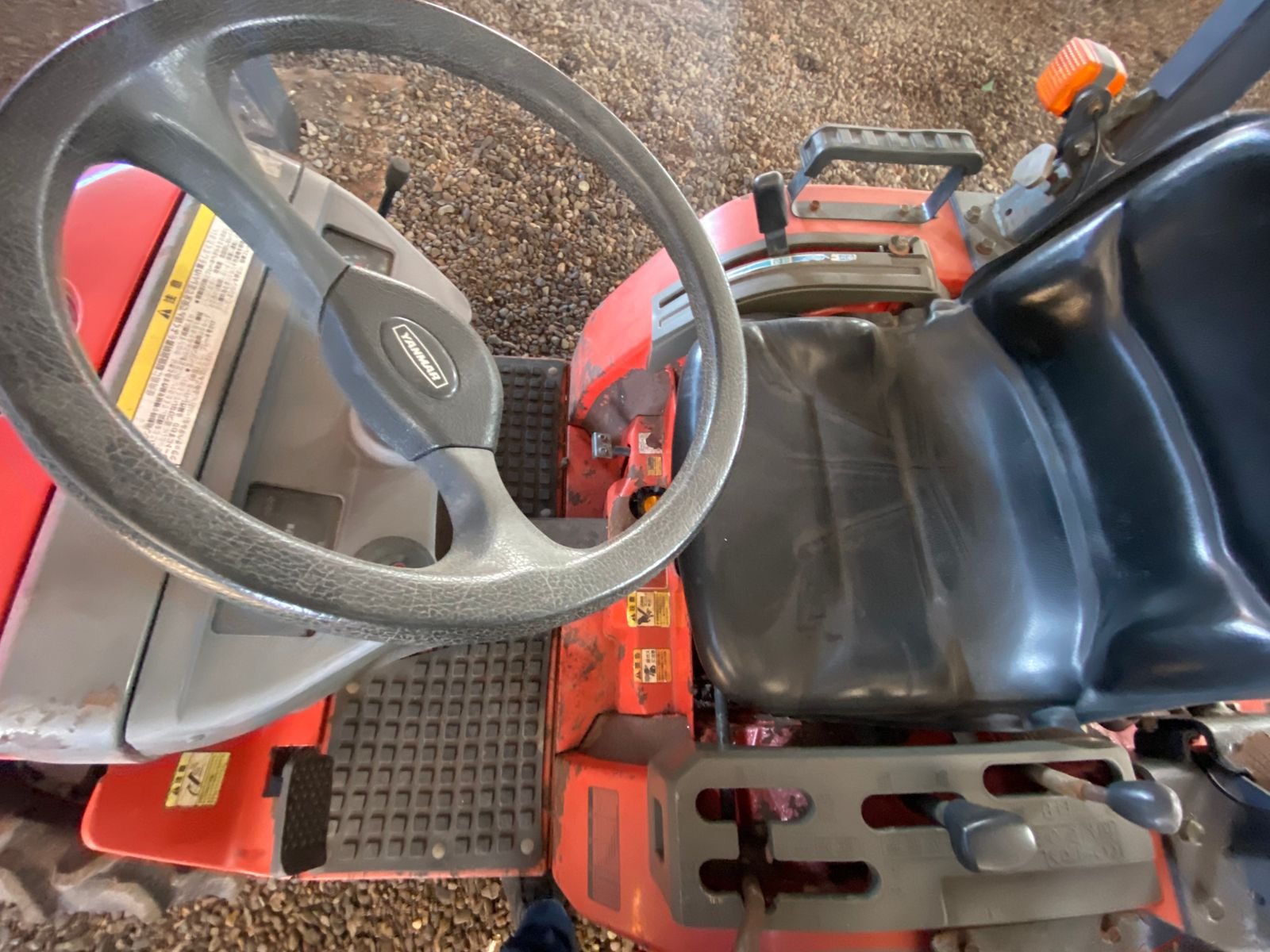 TRACTOR YANMAR KE-60 - Imagen 6