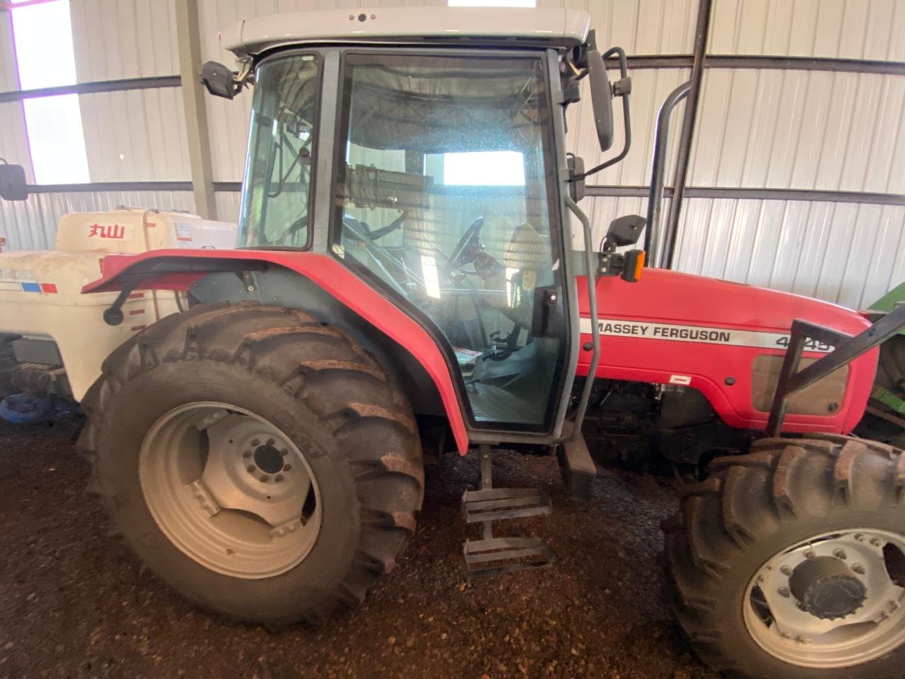 ---VENDIDO---TRACTOR MASSEY FERGUSSON 4245 CON FUMIGADORA