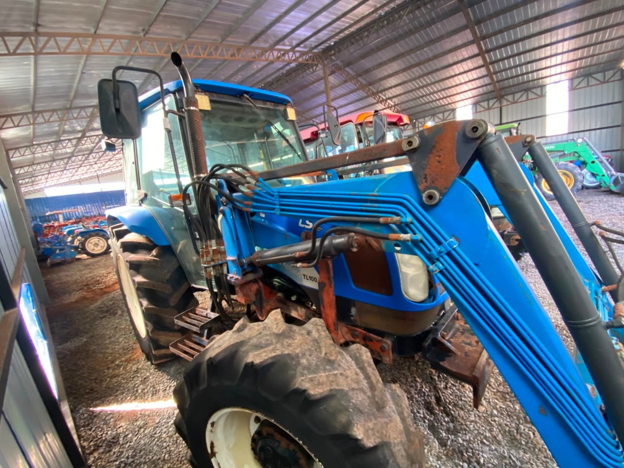 TRACTOR NEW HOLLAND TL100A - Imagen 4