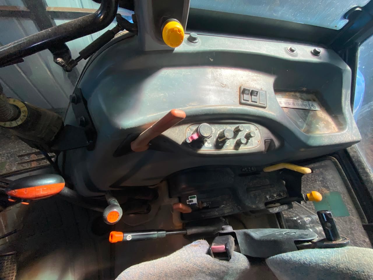TRACTOR NEW HOLLAND TL100A - Imagen 10