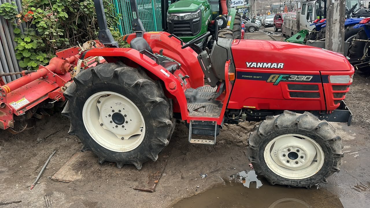 TRACTOR YANMAR AF330