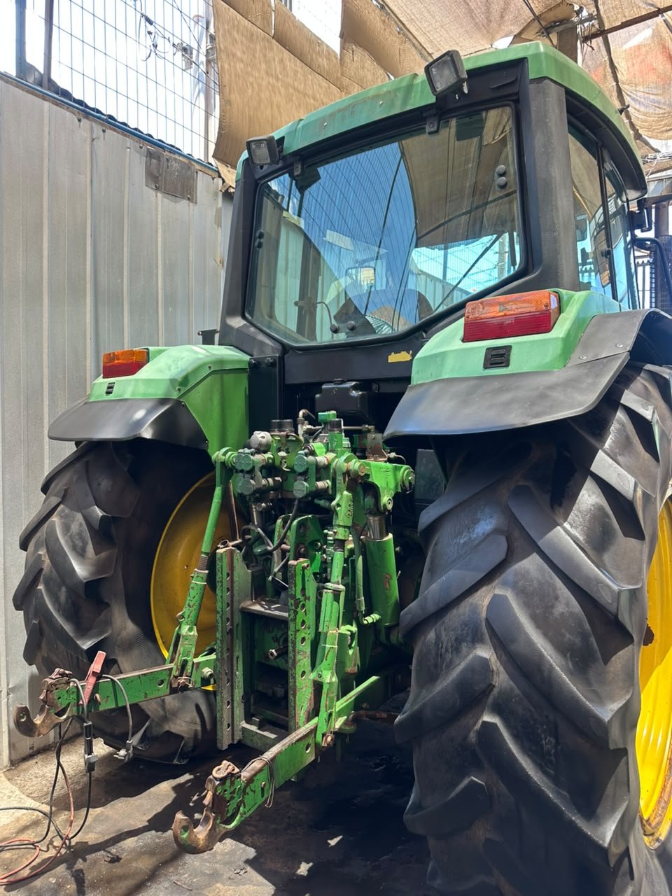 TRACTOR AGRICOLA JOHON DEERE 6210 - Imagen 3
