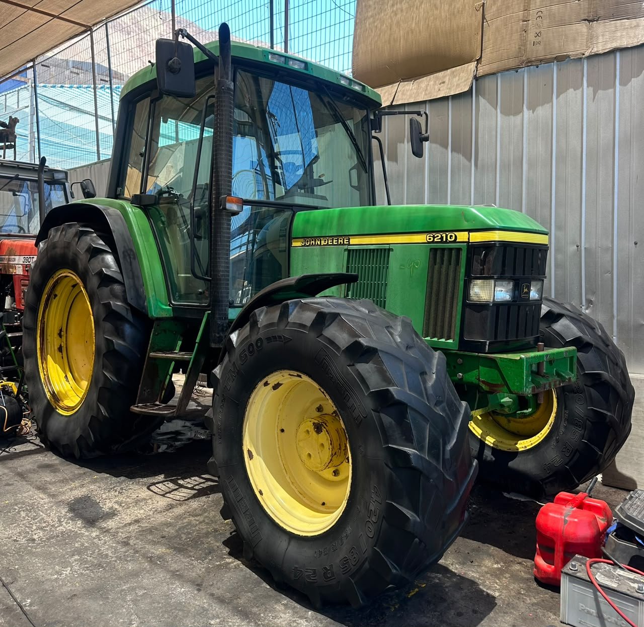 TRACTOR AGRICOLA JOHON DEERE 6210 - Imagen 5