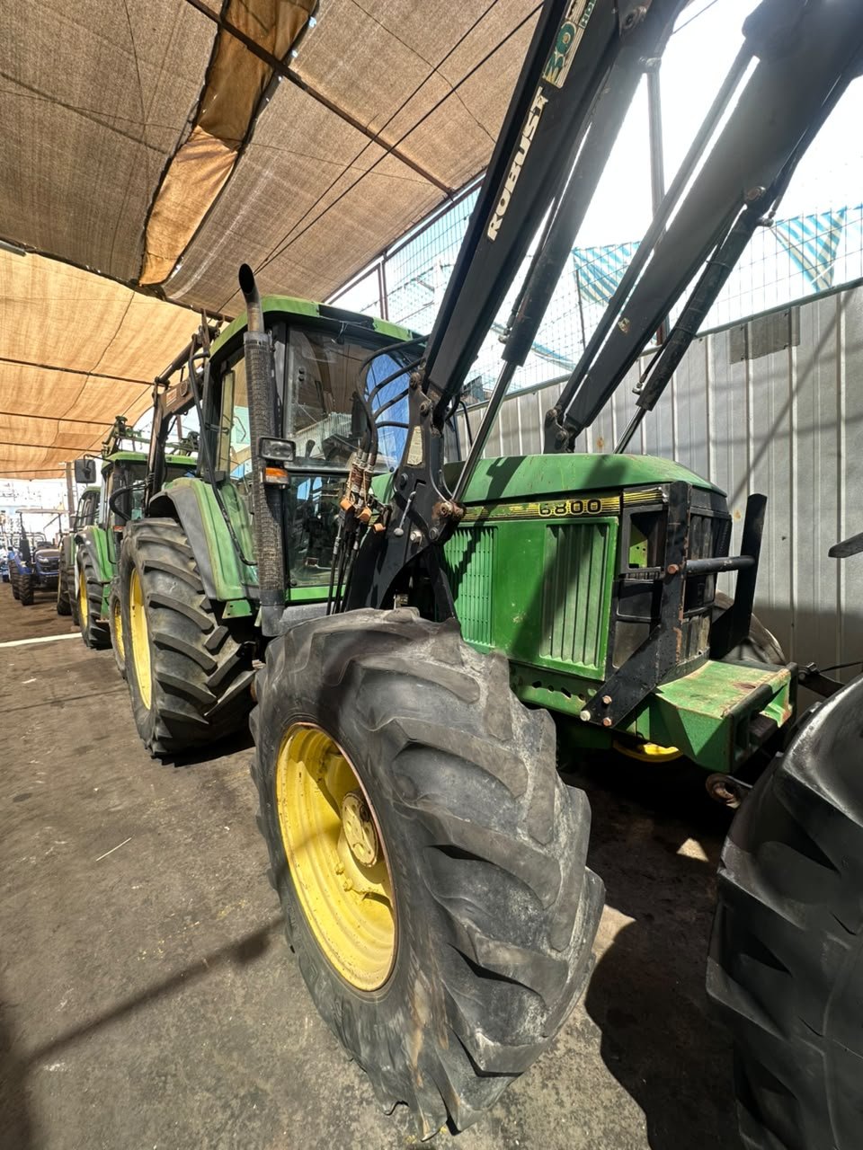 TRACTOR AGRICOLA JOHON DEERE 6800 - Imagen 2