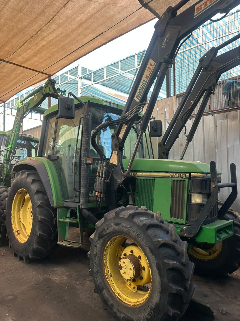 TRACTOR AGRICOLA JOHON DEERE 6100 - Imagen 4